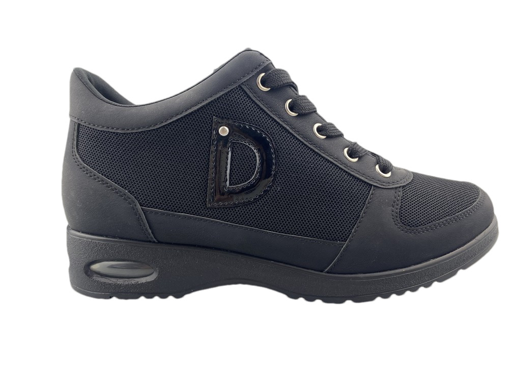 women's sneaker shoes